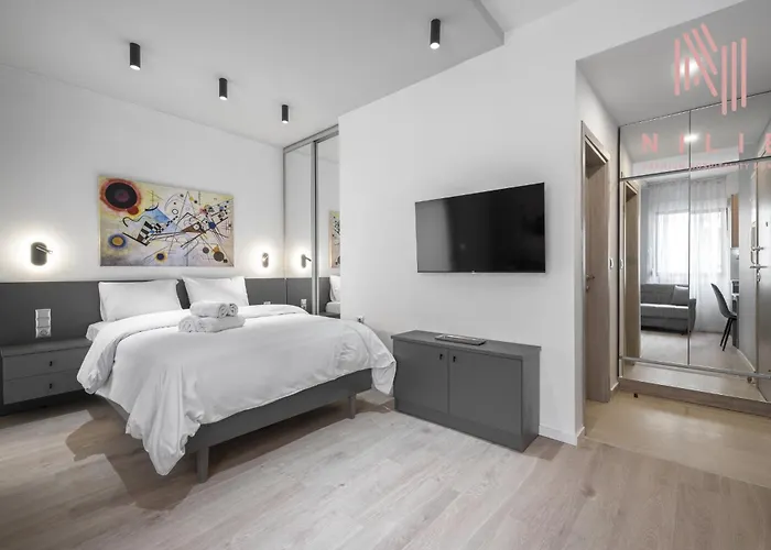 Venture, Nilie Hospitality Mgmt Apartman
